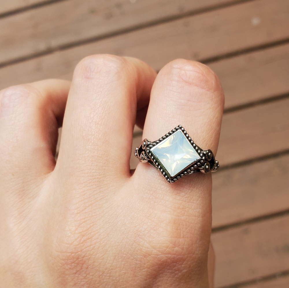 NWOT Silver Opal Moonstone Ring - Picture 11 of 11